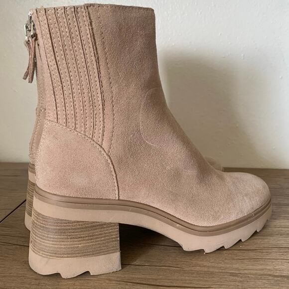 NWOB Dolce Vita Martey H2O Boots Taupe Suede Waterproof Womens 6 US Beige Chunky - Picture 8 of 15